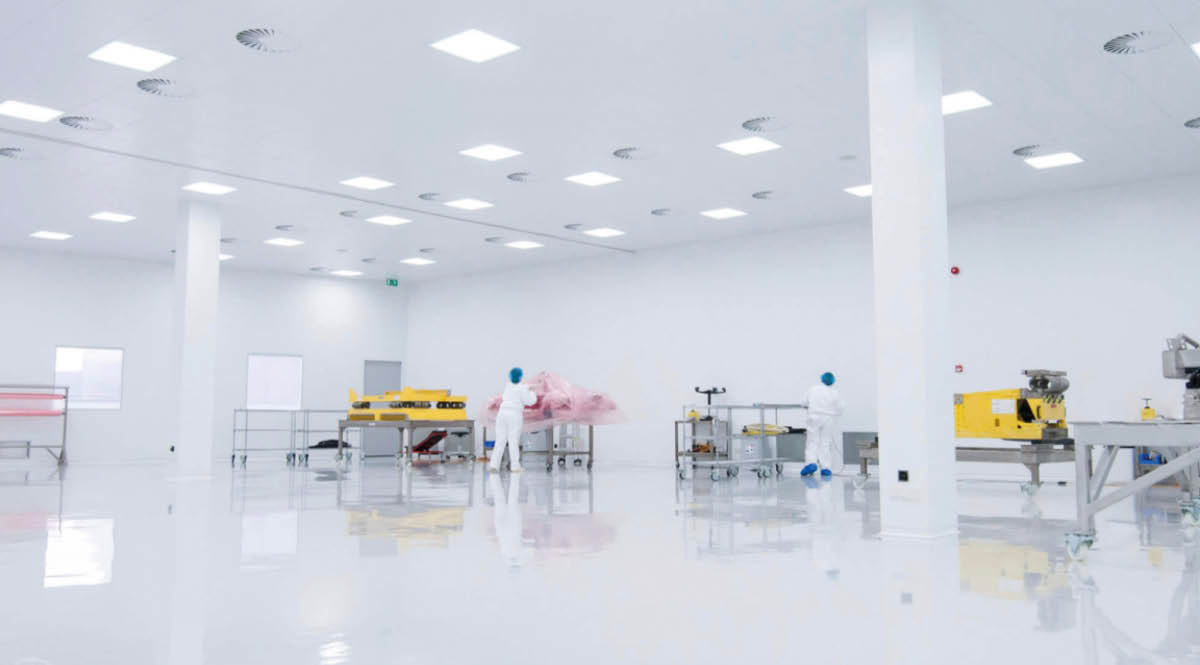 Cleaning (bake out / RGA)